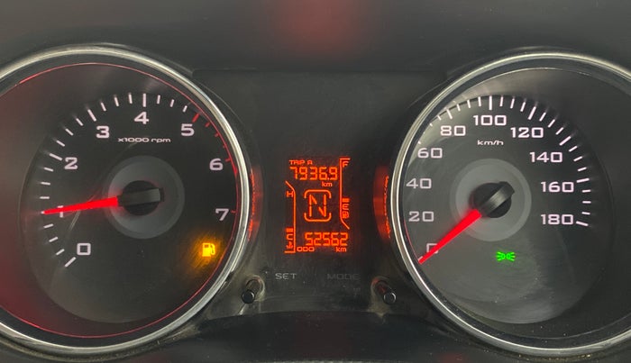 2016 Mahindra TUV300 T8, Diesel, Manual, 52,597 km, Odometer Image
