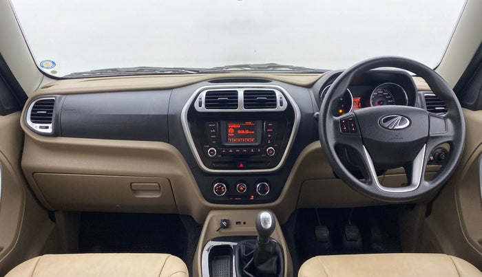 2016 Mahindra TUV300 T8, Diesel, Manual, 52,597 km, Dashboard