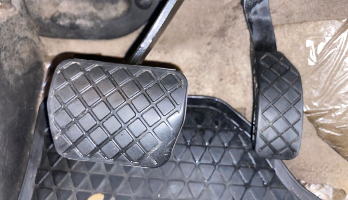 2016 Volkswagen Ameo HIGHLINE DSG 1.5 DIESEL , Diesel, Automatic, 1,01,403 km, Pedals