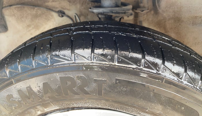 2022 Maruti Alto LXI O, Petrol, Manual, 39,246 km, Left Front Tyre Tread