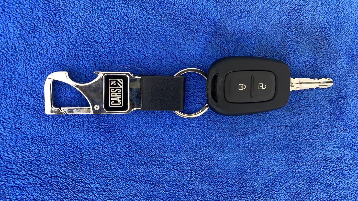 2019 Renault TRIBER RXT, Petrol, Manual, 28,304 km, Key Close Up