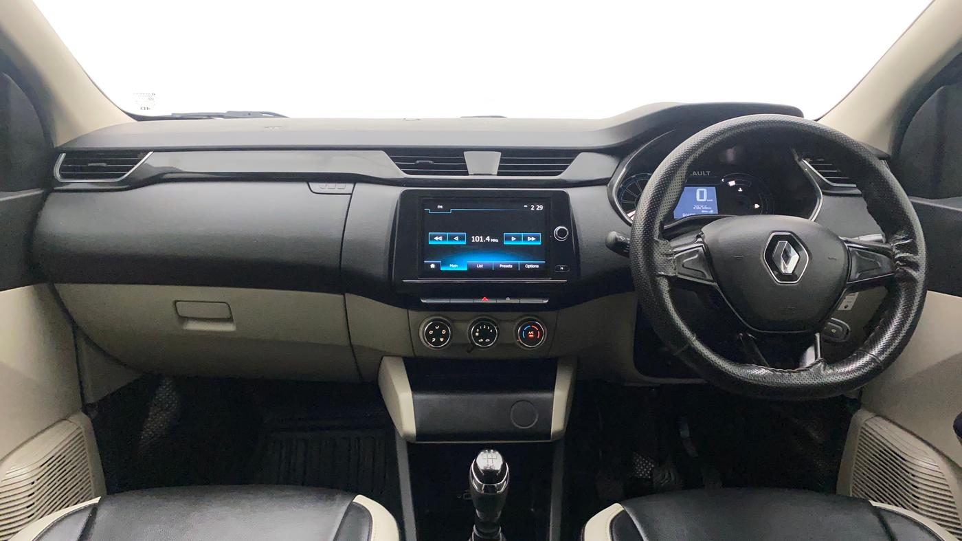 2019 Renault TRIBER RXT, Petrol, Manual, 28,304 km, Dashboard