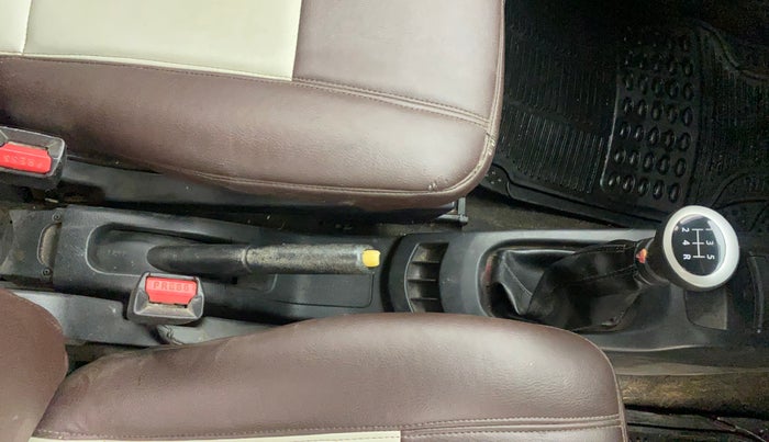 2014 Maruti Wagon R 1.0 VXI, Petrol, Manual, 71,841 km, Gear Lever