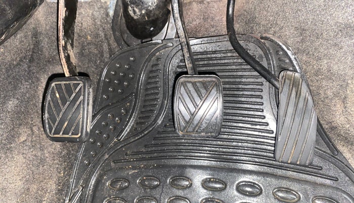 2014 Maruti Wagon R 1.0 VXI, Petrol, Manual, 71,841 km, Pedals