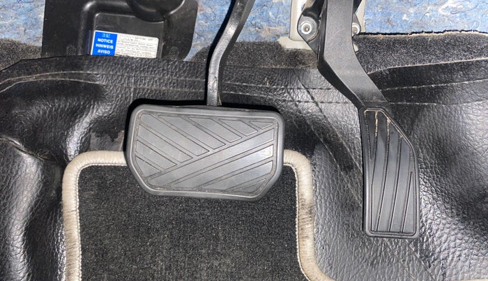 2018 Maruti Vitara Brezza ZDI AMT, Diesel, Automatic, 52,670 km, Pedals