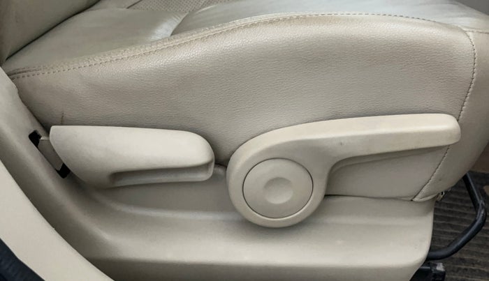 2020 Maruti Ciaz ALPHA 1.5 SHVS PETROL, Petrol, Manual, 31,922 km, Driver Side Adjustment Panel