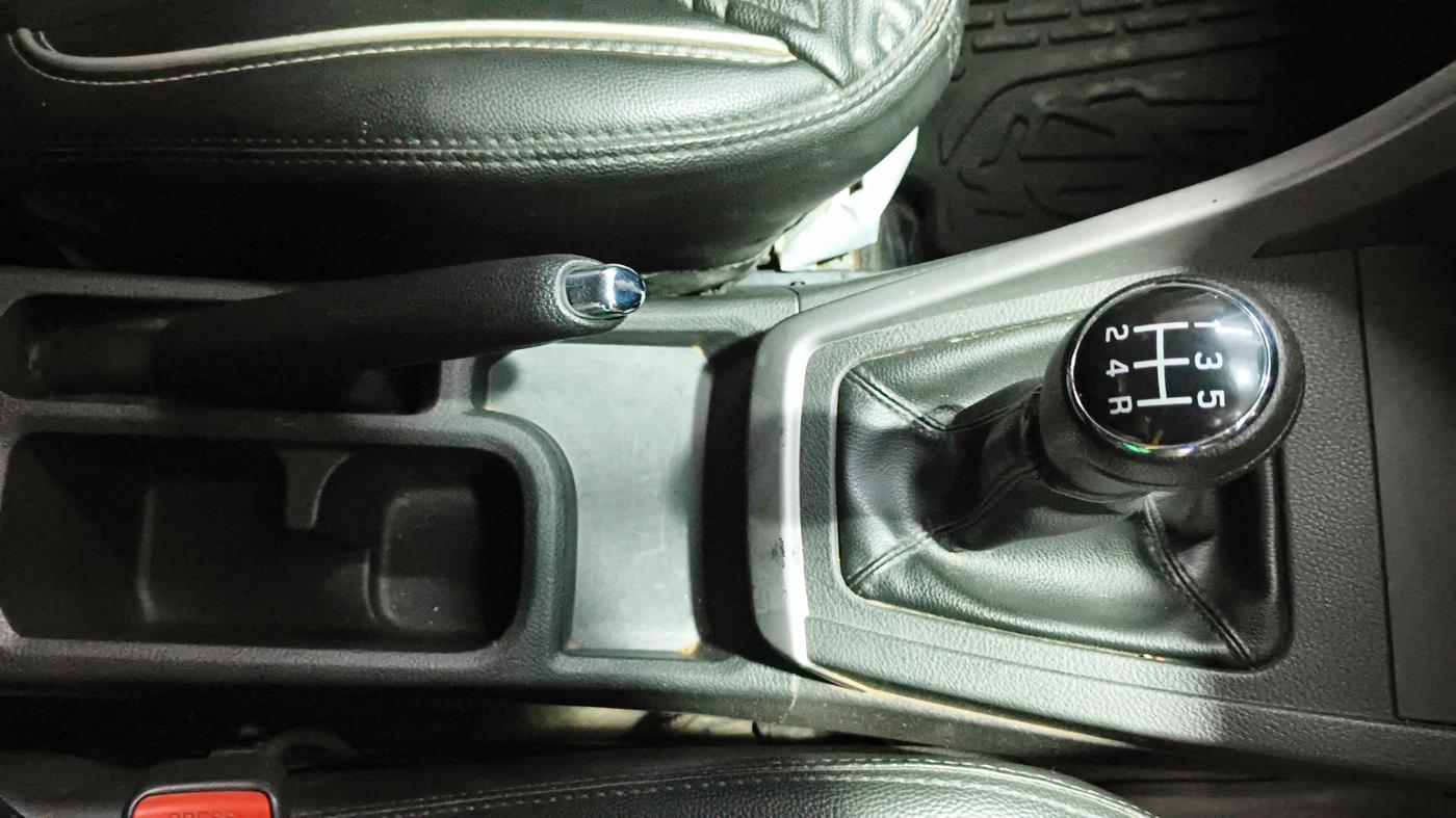 2023 Maruti BREZZA ZXI SMART HYBRID , Petrol, Manual, 83,053 km, Gear Lever