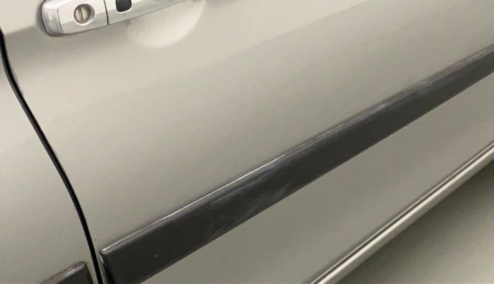 2020 Maruti Ciaz ALPHA  AT 1.5 SHVS PETROL, Petrol, Automatic, 28,539 km, Driver-side door - Slightly dented