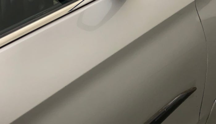 2020 Maruti Ciaz ALPHA  AT 1.5 SHVS PETROL, Petrol, Automatic, 28,539 km, Driver-side door - Minor scratches