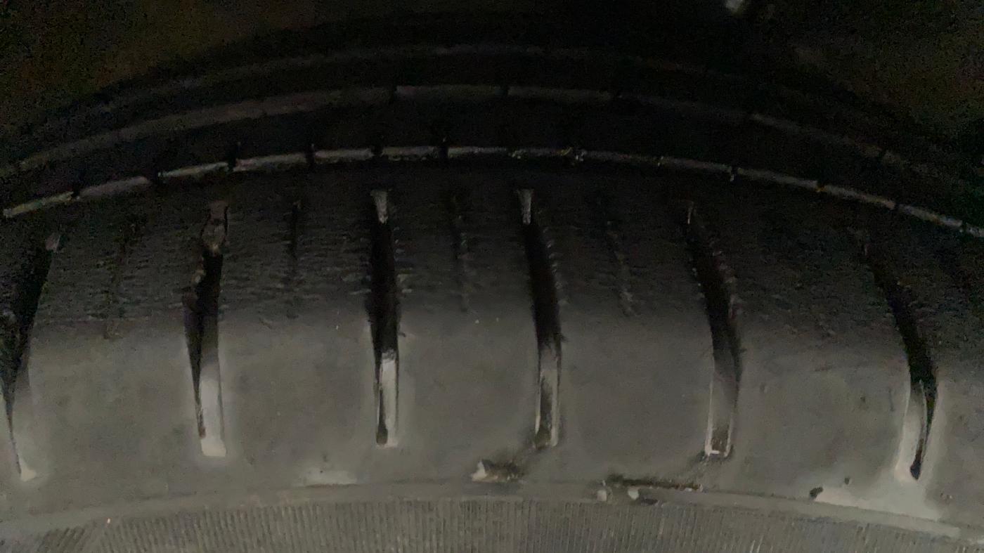 2020 Maruti Ciaz ALPHA  AT 1.5 SHVS PETROL, Petrol, Automatic, 28,539 km, Right Rear Tyre Tread