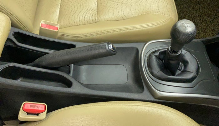 2015 Honda City 1.5L I-VTEC VX (O) MT, Petrol, Manual, 71,565 km, Gear Lever