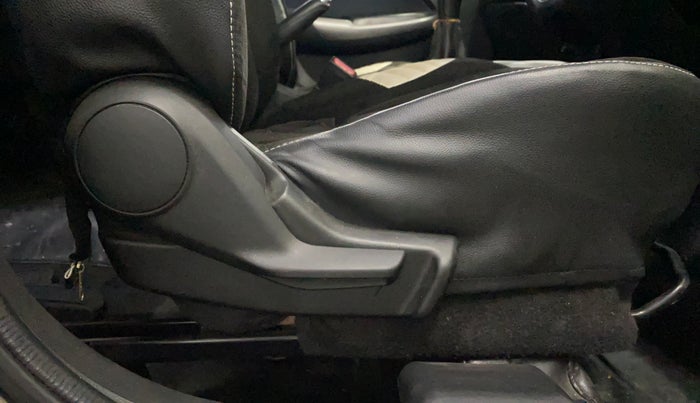 2020 Maruti Baleno DELTA PETROL 1.2, Petrol, Manual, 32,149 km, Driver Side Adjustment Panel