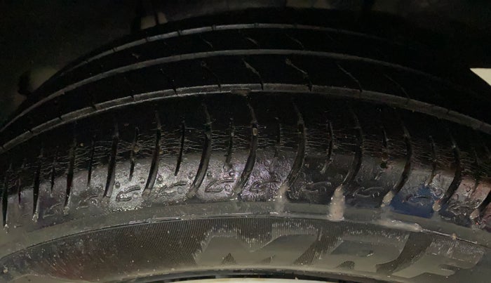 2020 Maruti Baleno DELTA PETROL 1.2, Petrol, Manual, 32,149 km, Left Rear Tyre Tread