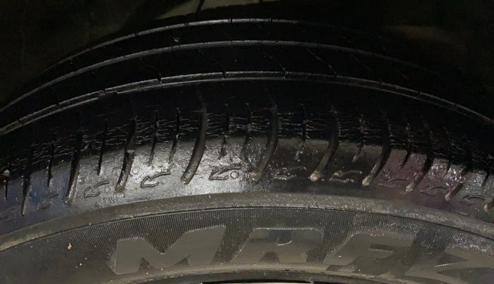 2020 Maruti Baleno DELTA PETROL 1.2, Petrol, Manual, 32,149 km, Right Front Tyre Tread