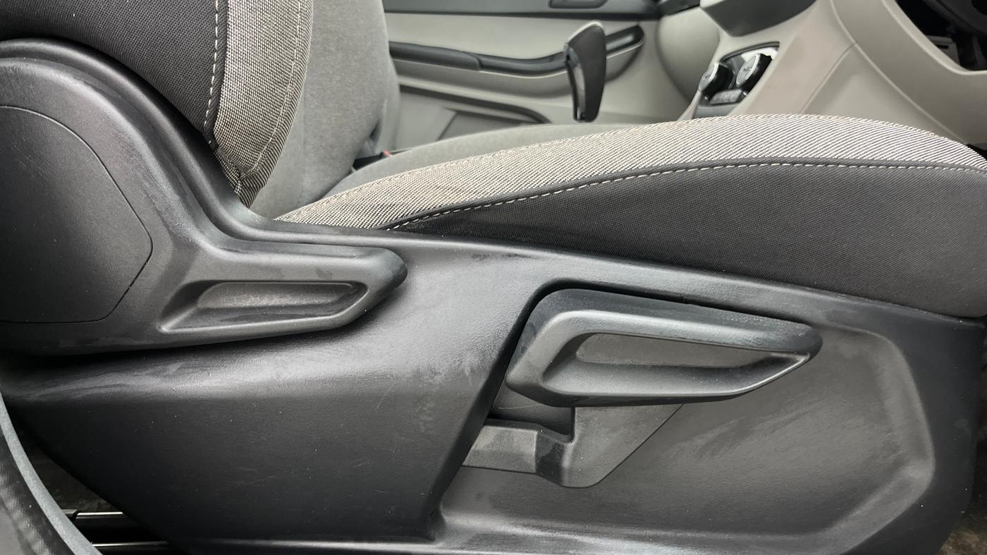 2025 Tata Tiago XTA CNG , CNG, Automatic, 14,797 km, Driver Side Adjustment Panel
