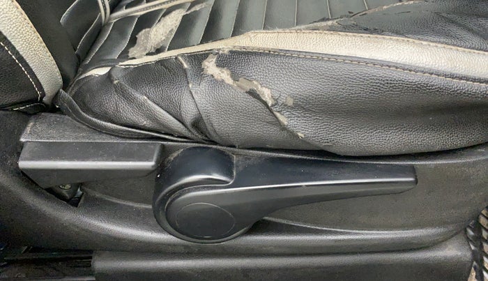 2018 Tata NEXON XZ PLUS DIESEL, Diesel, Manual, 95,268 km, Driver Side Adjustment Panel