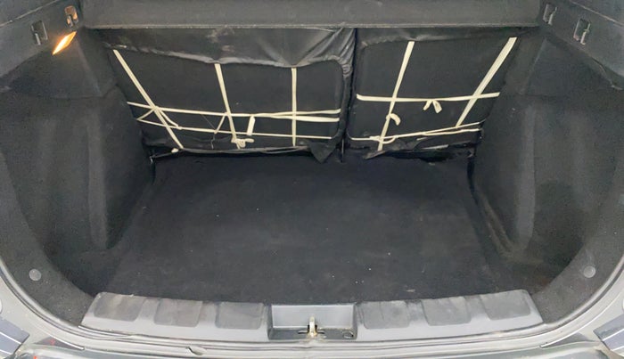 2018 Tata NEXON XZ PLUS DIESEL, Diesel, Manual, 95,268 km, Boot Inside