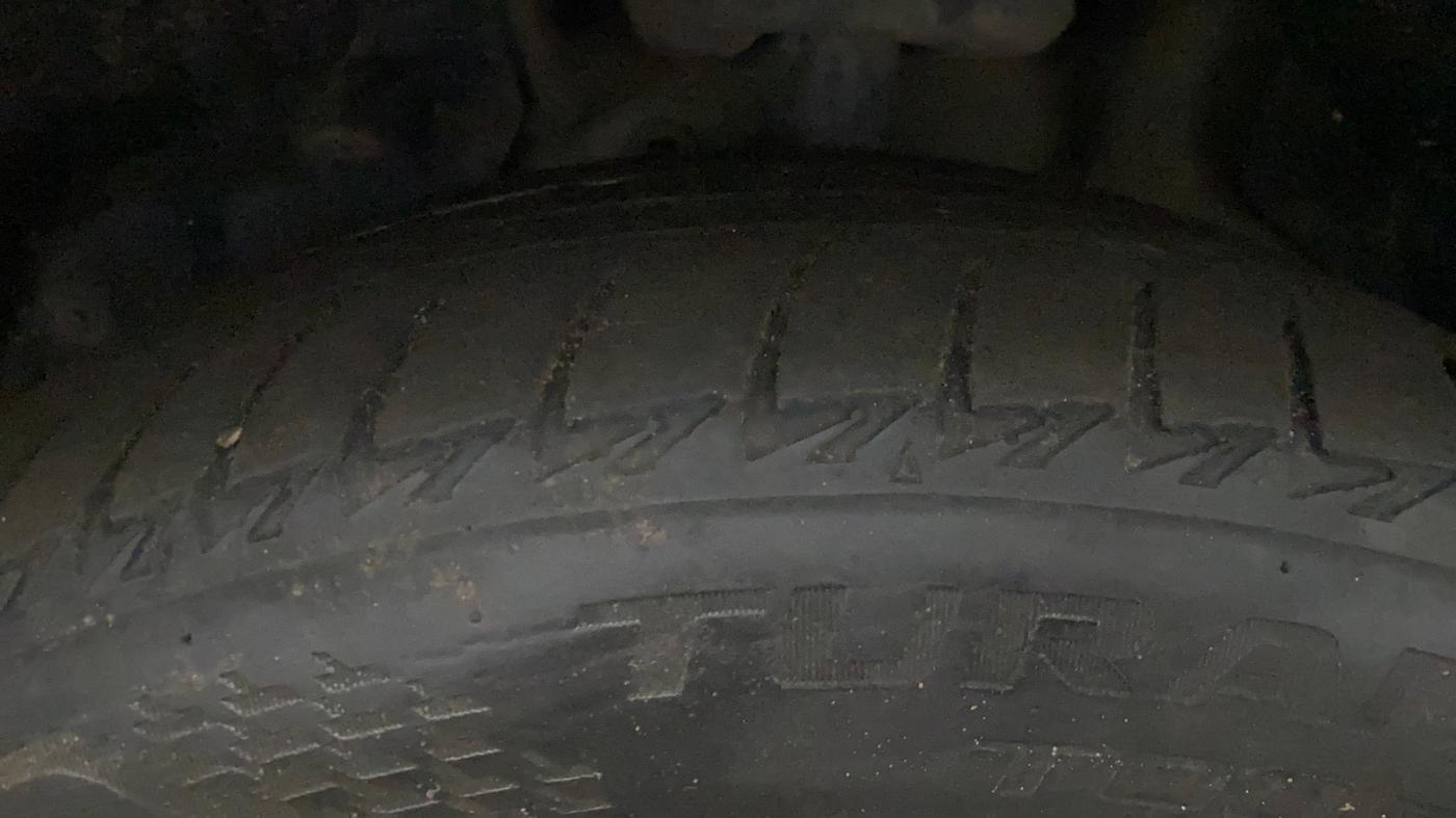 2019 MG HECTOR SHARP 2.0 DIESEL, Diesel, Manual, 1,27,018 km, Left Front Tyre Tread