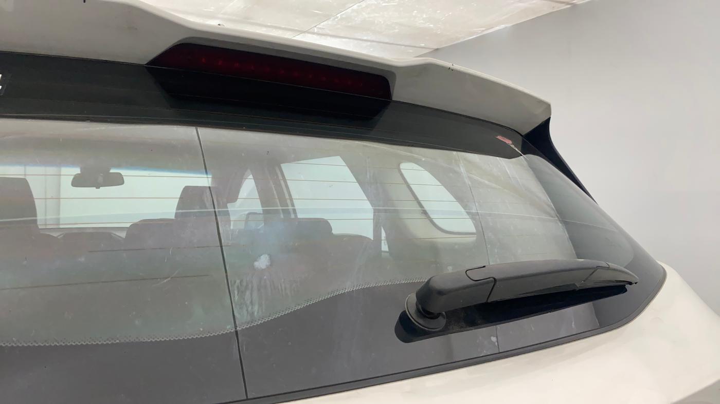 2019 MG HECTOR SHARP 2.0 DIESEL, Diesel, Manual, 1,27,018 km, Rear Wiper