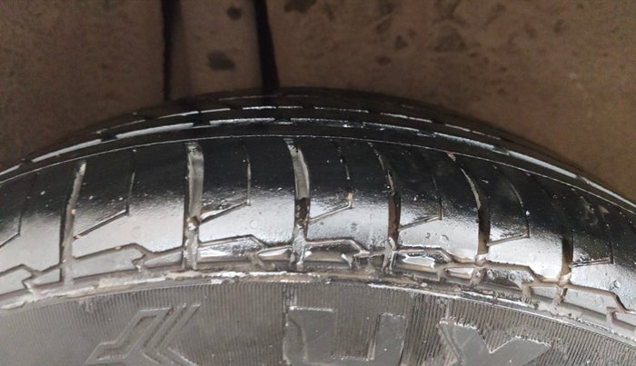 2017 Maruti Baleno ZETA PETROL 1.2, Petrol, Manual, 97,724 km, Right Rear Tyre Tread