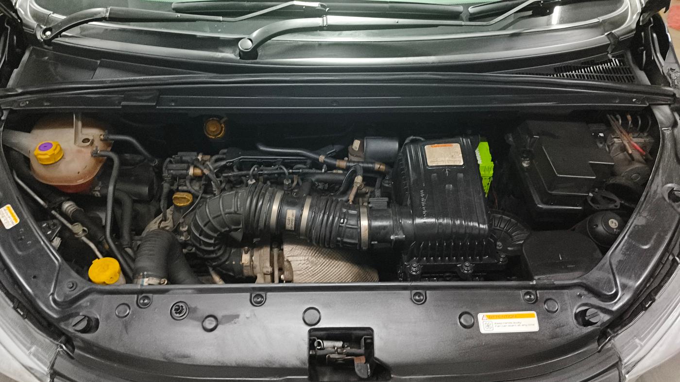 2019 Mahindra MARAZZO M2 7STR, Diesel, Manual, 71,759 km, Engine View