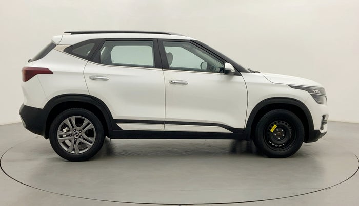 2020 KIA SELTOS HTX 1.5 PETROL MT, Petrol, Manual, 26,495 km, Right Side View