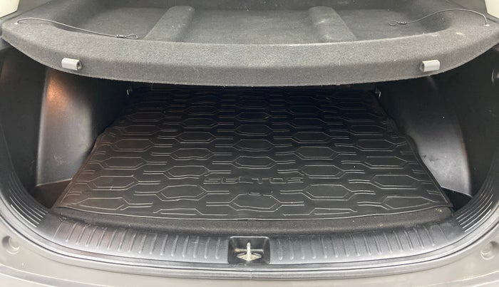 2020 KIA SELTOS HTX 1.5 PETROL MT, Petrol, Manual, 26,495 km, Boot Inside
