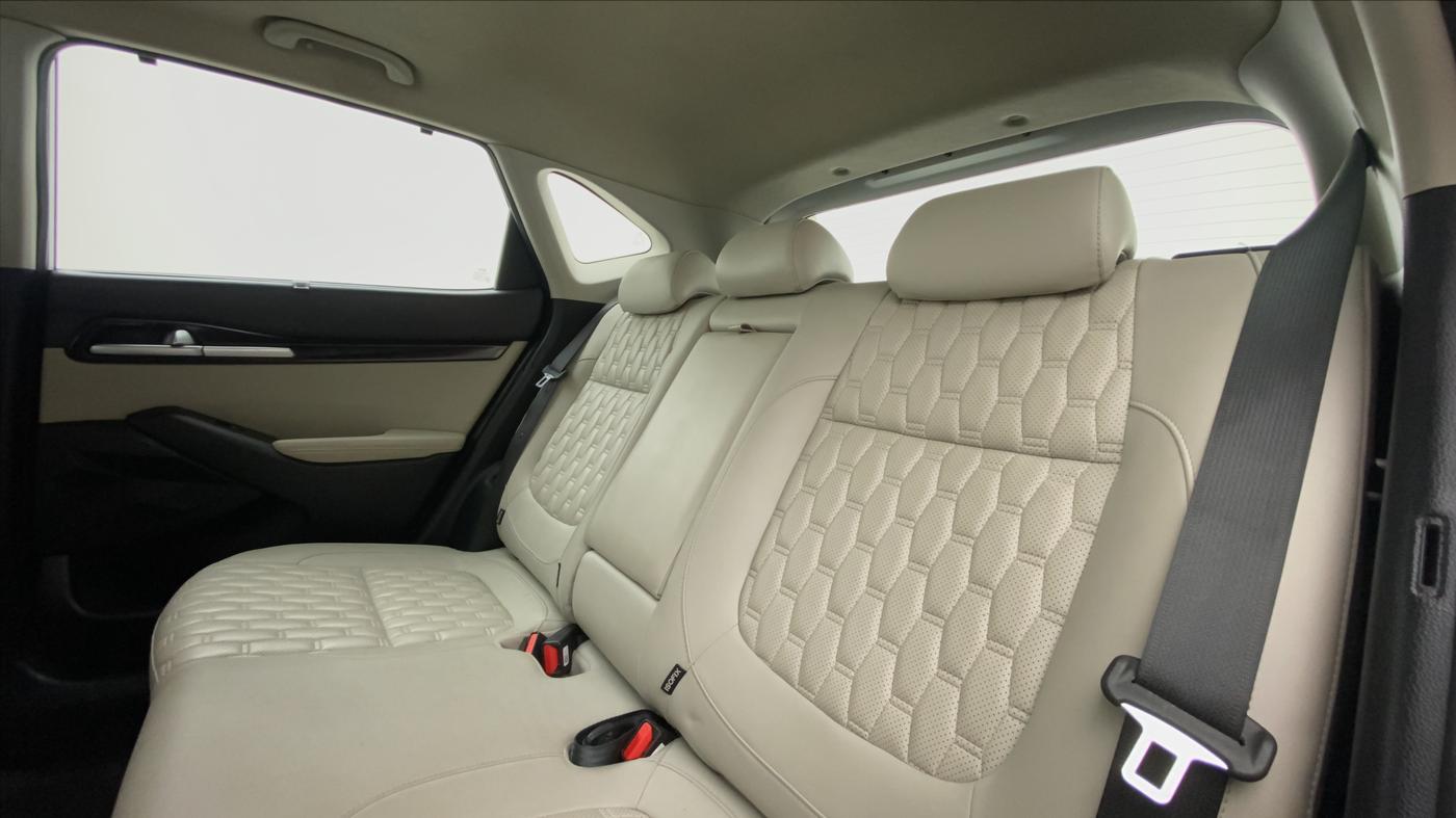 2020 KIA SELTOS HTX 1.5 PETROL MT, Petrol, Manual, 26,495 km, Right Side Rear Door Cabin