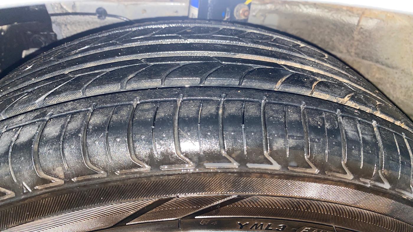 2021 Maruti Ciaz ALPHA 1.5 SHVS PETROL, Petrol, Manual, 92,897 km, Left Front Tyre Tread