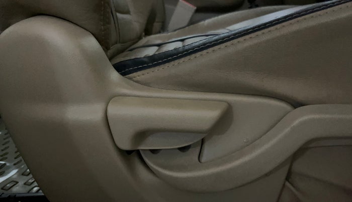 2017 Honda Amaze 1.2L I-VTEC S OPT, Petrol, Manual, 35,285 km, Driver Side Adjustment Panel