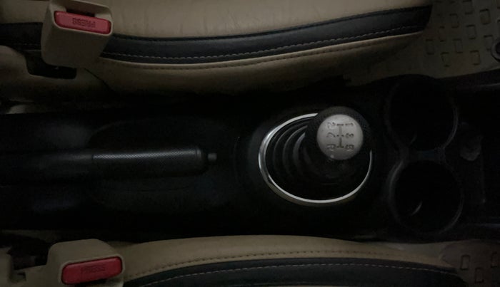 2017 Honda Amaze 1.2L I-VTEC S OPT, Petrol, Manual, 35,285 km, Gear Lever