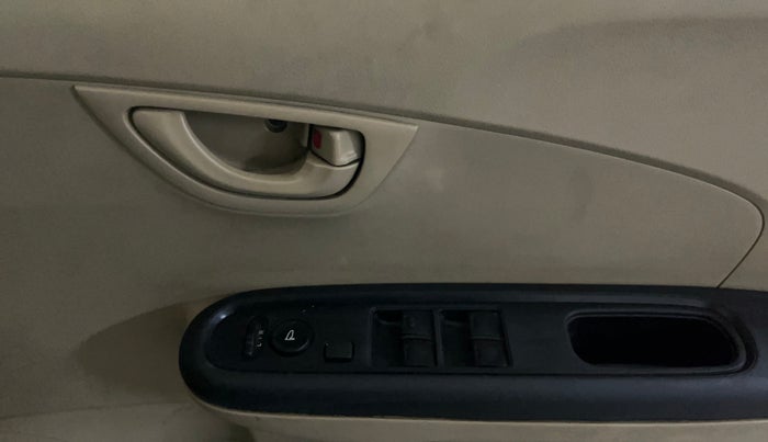 2017 Honda Amaze 1.2L I-VTEC S OPT, Petrol, Manual, 35,285 km, Driver Side Door Panels Control