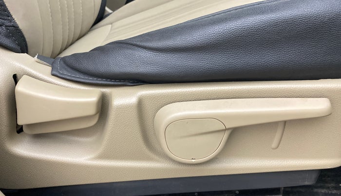 2022 Mahindra BOLERO NEO N10 R, Diesel, Manual, 43,217 km, Driver Side Adjustment Panel