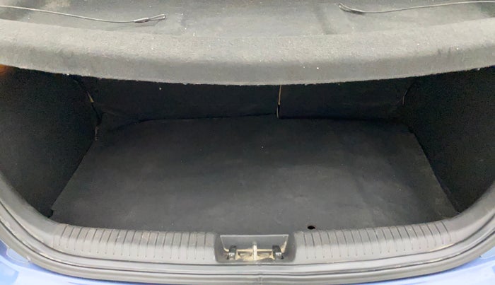 2013 Hyundai i20 ASTA 1.2, Petrol, Manual, 90,368 km, Boot Inside