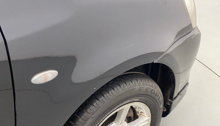 2012 Toyota Etios Liva GD, Diesel, Manual, 1,06,266 km, Right fender - Minor scratches