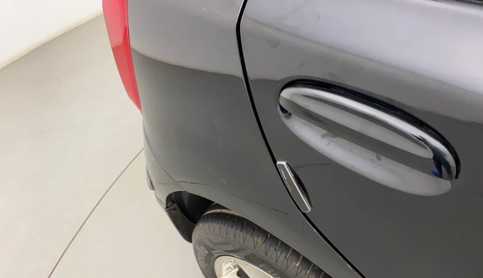 2012 Toyota Etios Liva GD, Diesel, Manual, 1,06,266 km, Right quarter panel - Slightly dented