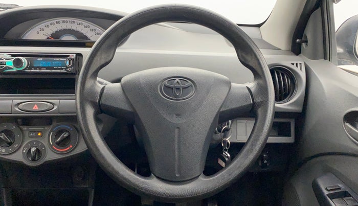 2012 Toyota Etios Liva GD, Diesel, Manual, 1,06,266 km, Steering Wheel Close Up