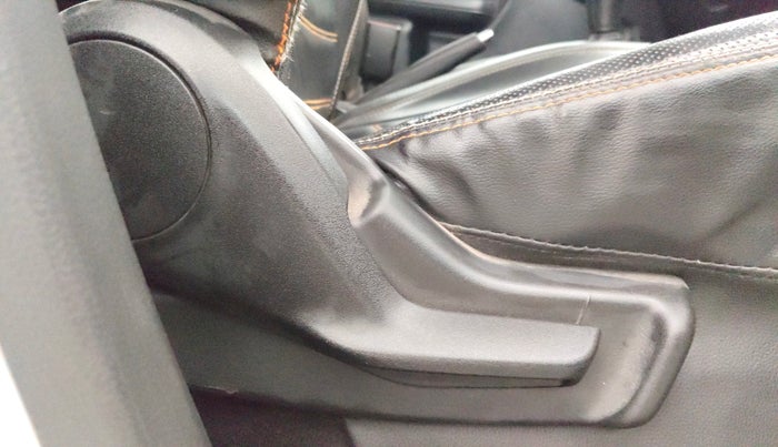 2022 Maruti Celerio VXI CNG, CNG, Manual, 77,576 km, Driver Side Adjustment Panel