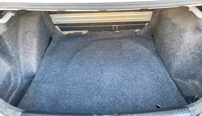 2018 Skoda Rapid AMBITION 1.5 TDI, Diesel, Manual, 92,251 km, Boot Inside