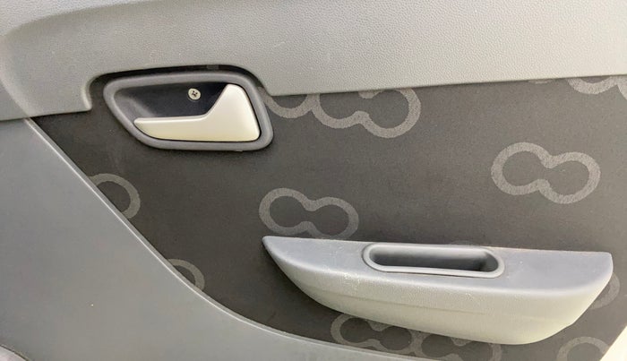 2014 Maruti Alto 800 LXI, Petrol, Manual, 55,017 km, Driver Side Door Panels Control