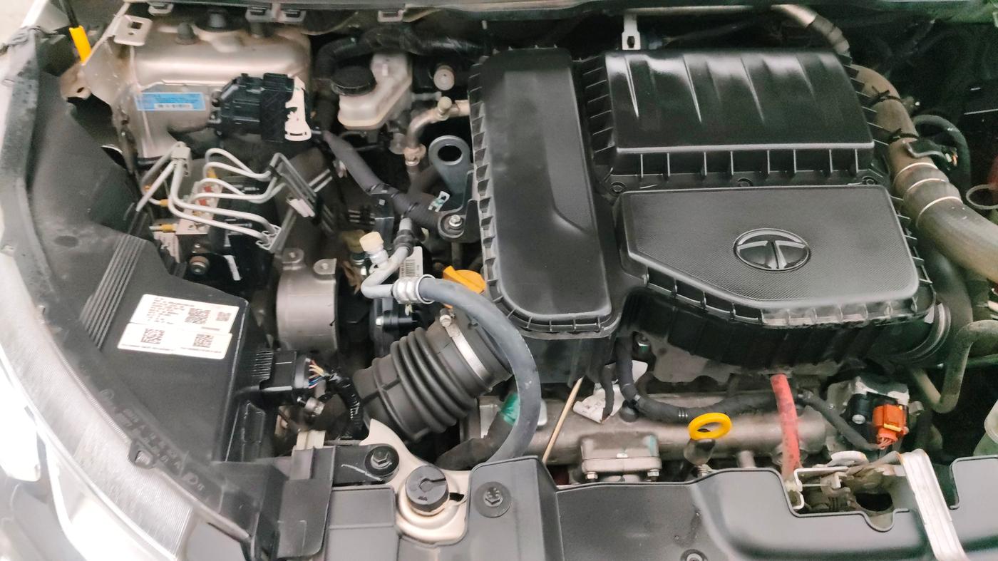 2021 Tata NEXON XZA PLUS (O) DIESEL, Diesel, Automatic, 51,058 km, Engine View - Right