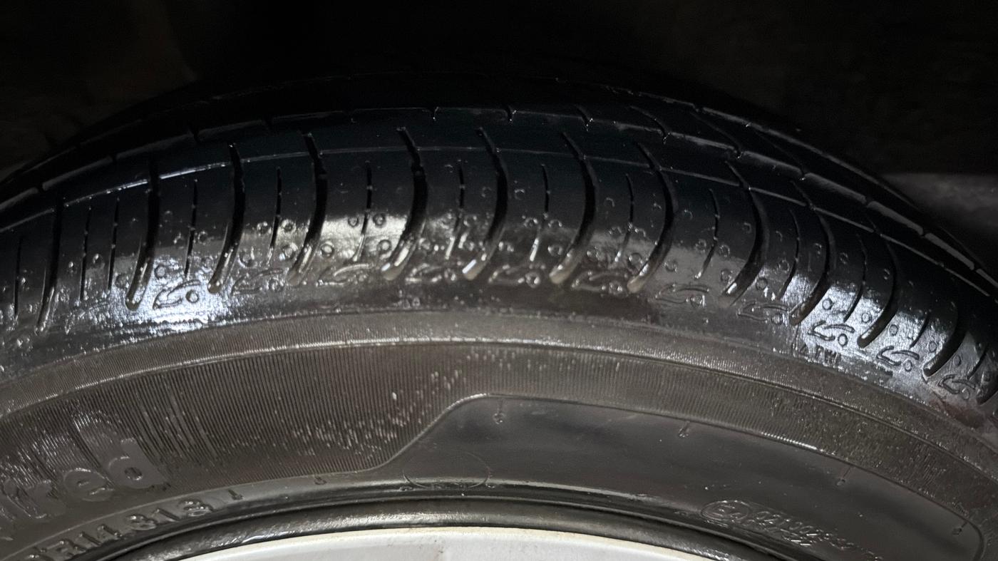 2017 Honda Amaze 1.2L I-VTEC S, Petrol, Manual, 38,118 km, Right Rear Tyre Tread