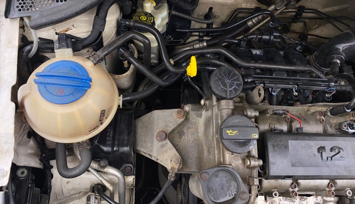 2016 Volkswagen Polo HIGHLINE1.2L, Petrol, Manual, 48,746 km, Engine View - Right