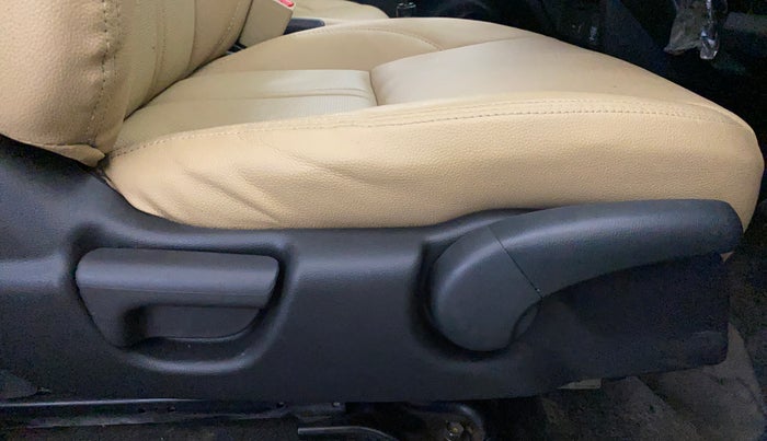 2015 Honda Jazz 1.2L I-VTEC V, Petrol, Manual, 24,634 km, Driver Side Adjustment Panel