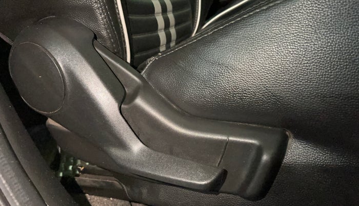 2019 Maruti Swift LXI, Petrol, Manual, 30,485 km, Driver Side Adjustment Panel