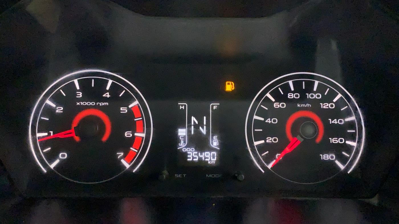 2016 Mahindra Kuv100 K4 6 STR, Petrol, Manual, 35,490 km, Odometer Image