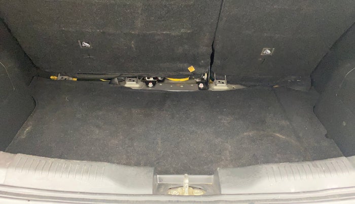 2018 Maruti IGNIS DELTA 1.2 AMT, Petrol, Automatic, 16,284 km, Boot Inside