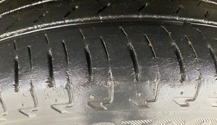 2018 Maruti IGNIS DELTA 1.2 AMT, Petrol, Automatic, 16,284 km, Left Front Tyre Tread