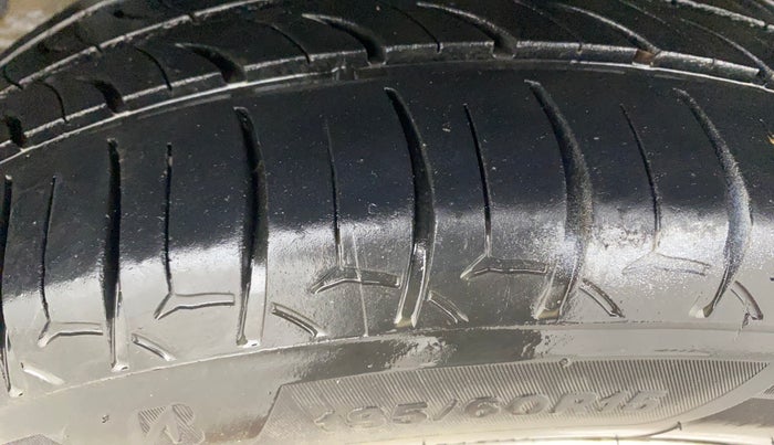 2019 Skoda Rapid AMBITION 1.5 TDI, Diesel, Manual, 87,310 km, Left Rear Tyre Tread