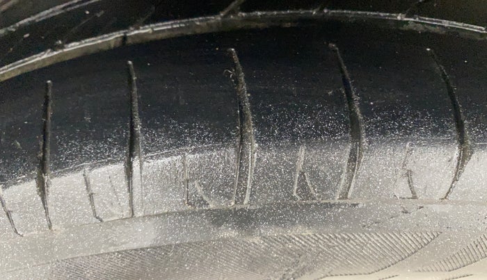 2019 Skoda Rapid AMBITION 1.5 TDI, Diesel, Manual, 87,310 km, Right Rear Tyre Tread